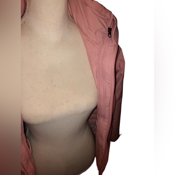 Pink North Face Jacket (2 Jackets in 1) Puffer & Detachable Hood Jacket - Picture 13 of 16